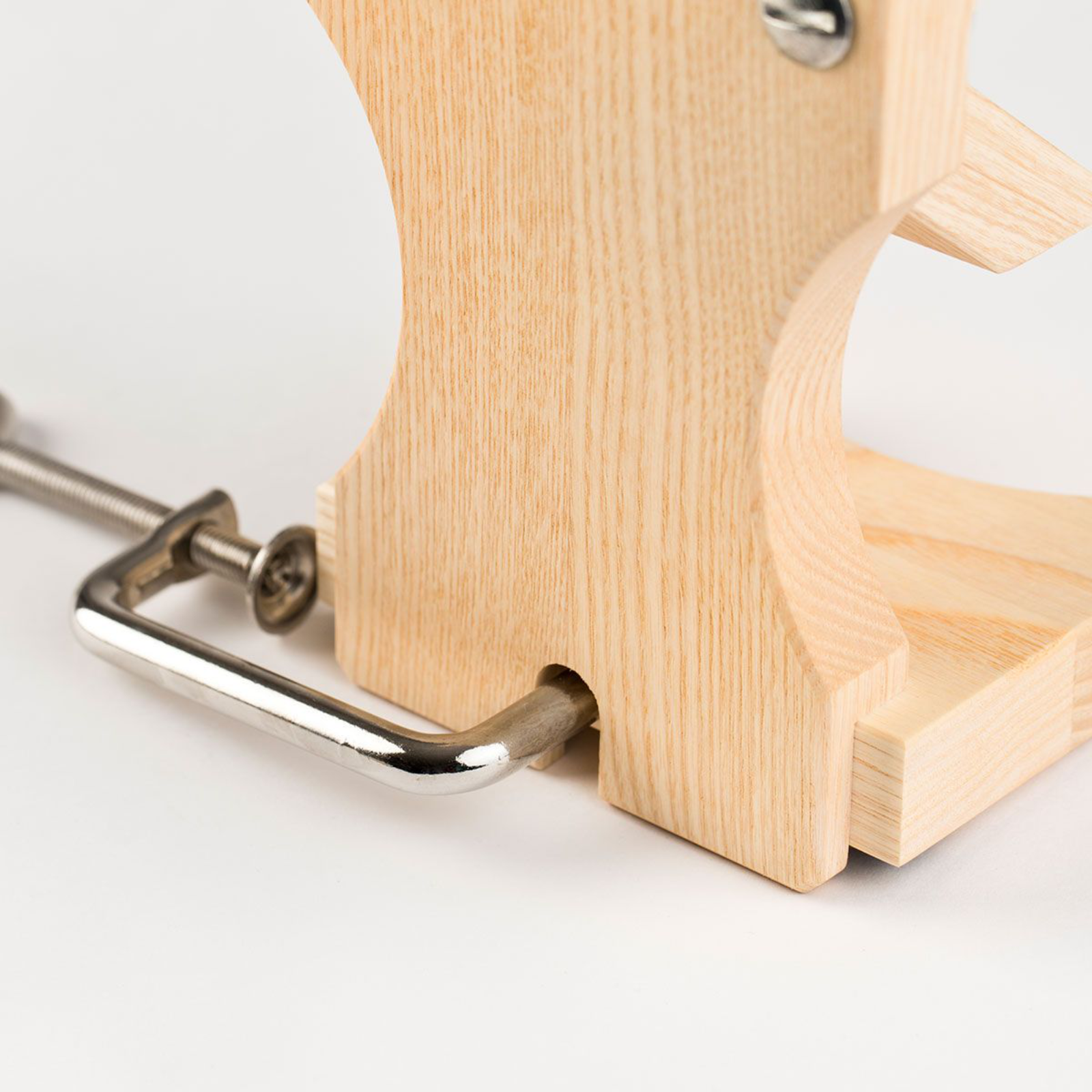 Flake squeezer