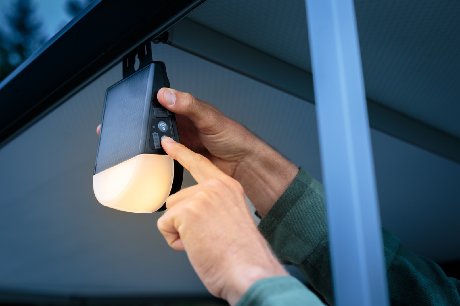Akku Solar LED Lampe m. Bewegungsmelder